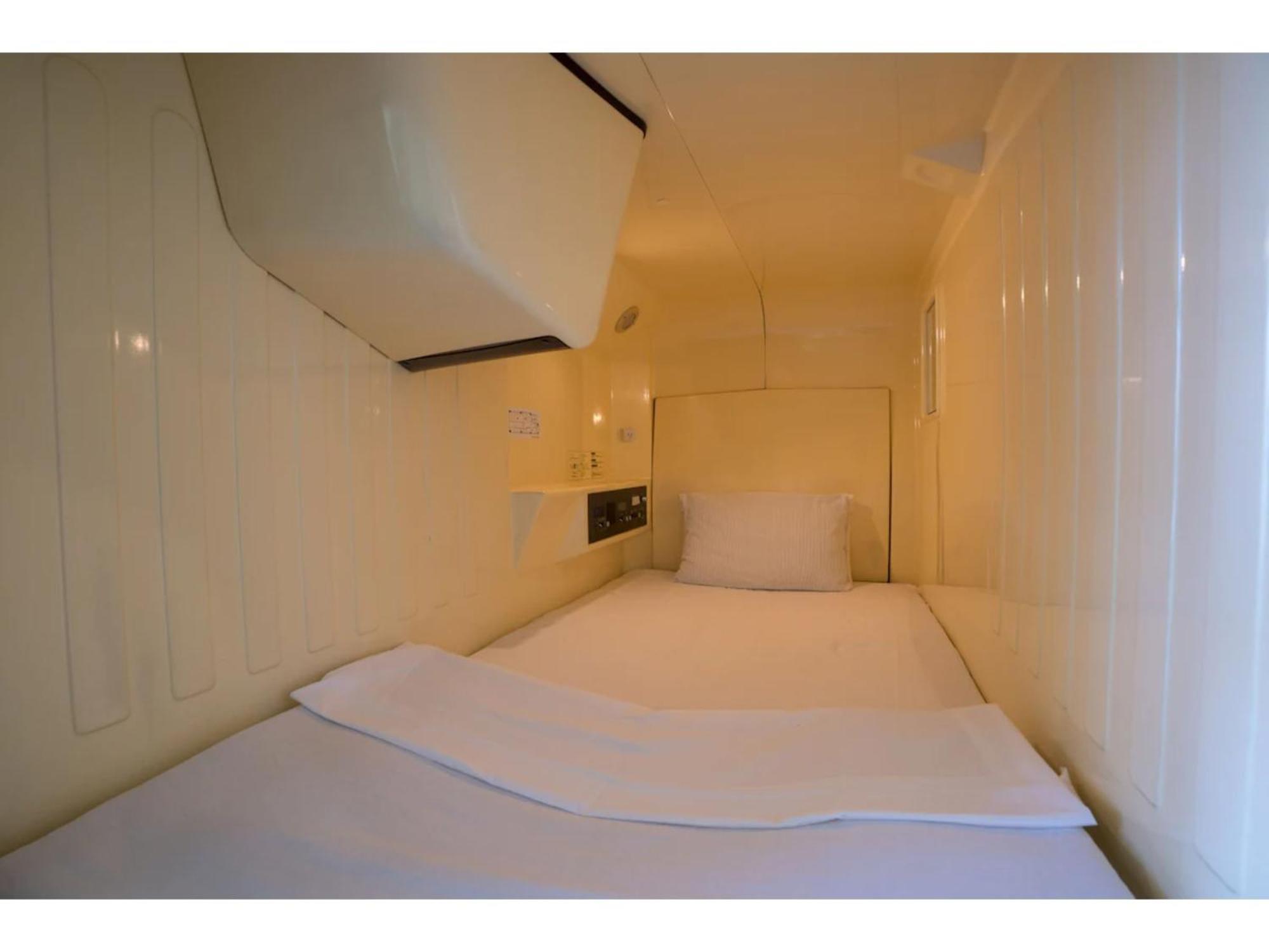 Male Only Capsule Inn Hamamatsucho - Vacation Stay 68799V Tokió Kültér fotó