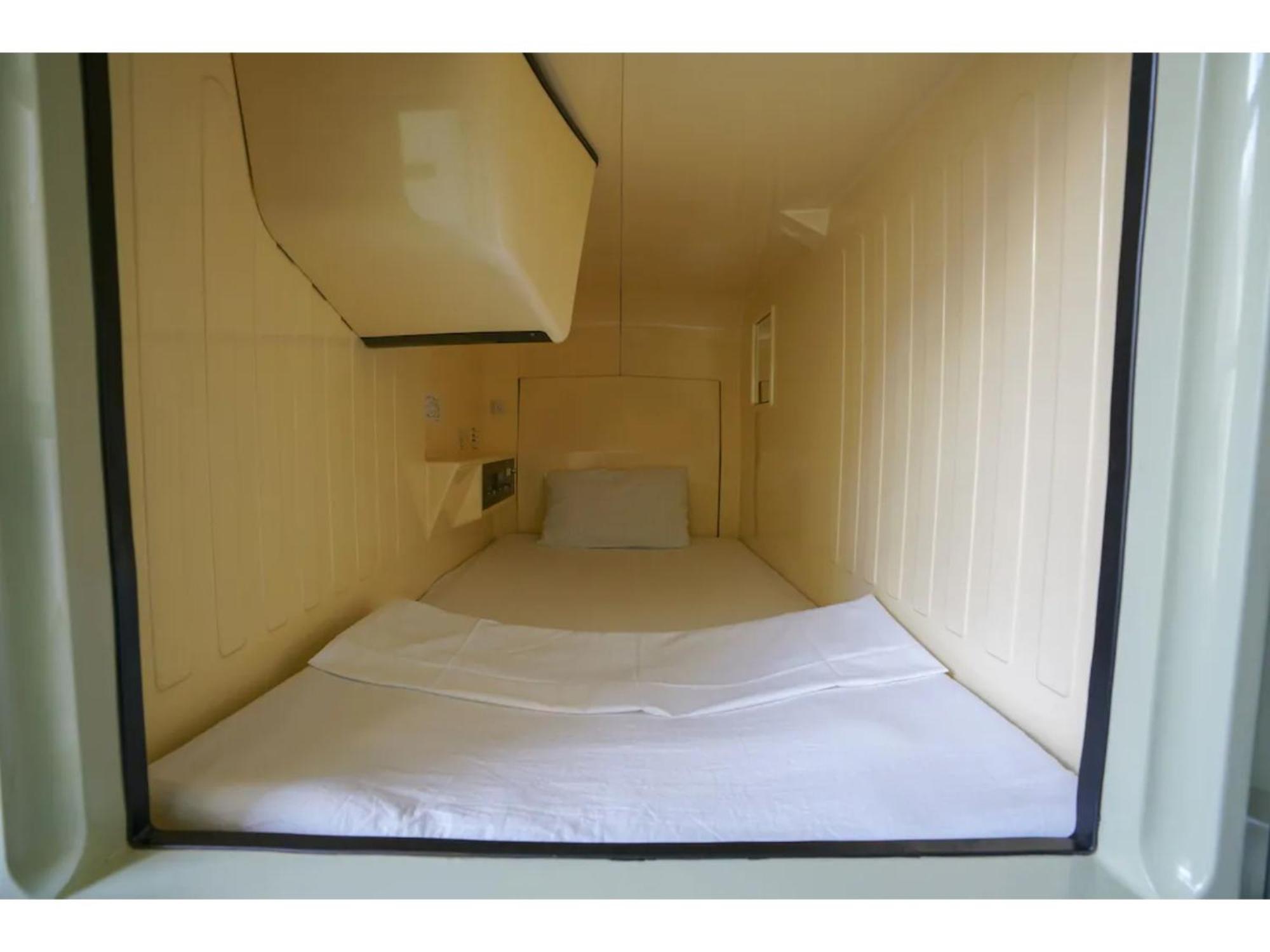 Male Only Capsule Inn Hamamatsucho - Vacation Stay 68799V Tokió Kültér fotó